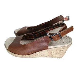 Crocs Womens A-Leigh Brown Leather Slingback Peep Toe Cork Wedge Sandals